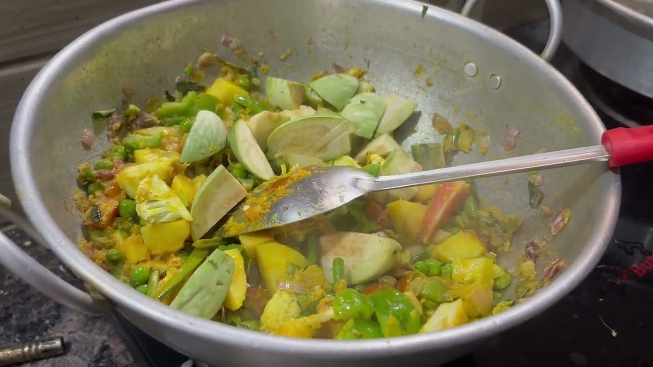 Makar Sankranti Special #Bartha # Vegetable curry for winter 🥗 