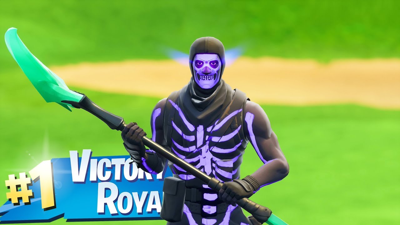 The New Purple Glow SKULL TROOPER Gameplay in Fortnite..