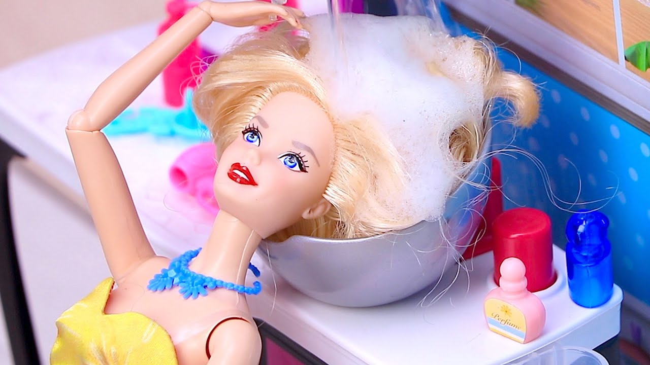 Play Barbie Doll Hair Style Salon Toys! 🎀