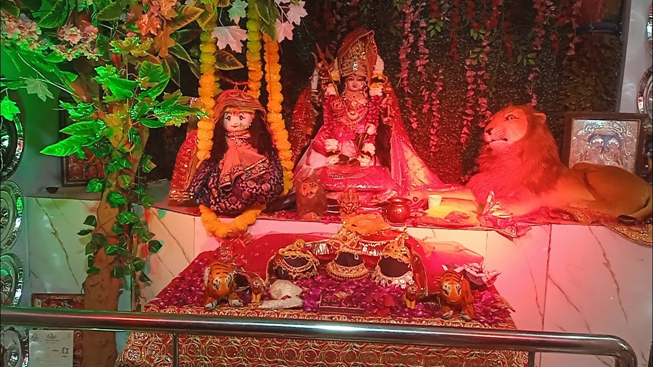 🤔ये कहां आ गए हम सब लोग or कितना सुंदर सजाया है 🙏🛕माताजी का मंदिर 😳क्या चोरी‌ हो गया