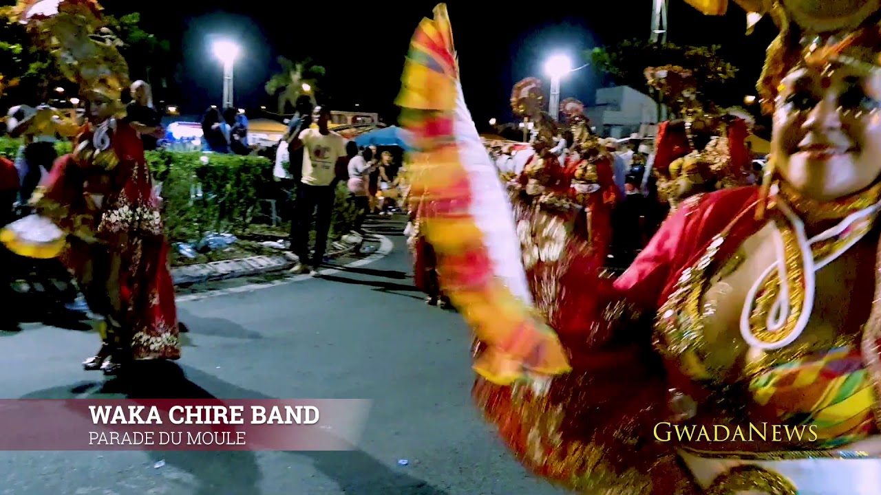 WAKA CHIRE BAND A LA PARADE MOULE EN FOLIE 2020