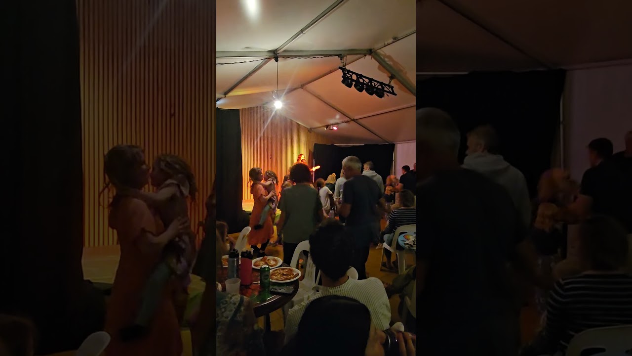 ✨ Lively Atmosphere at Lake Gkula | Phil Barlow Live | Woodfordia 2025 🎶