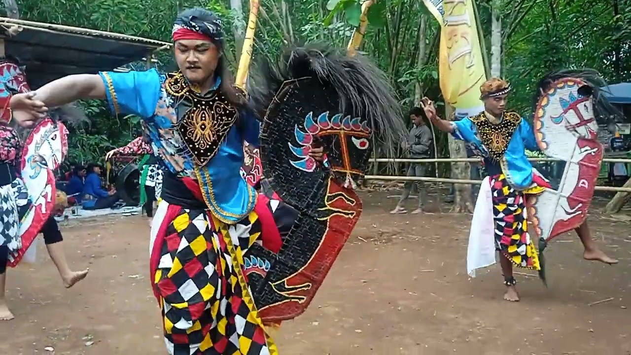 Ebeg sekar muda budaya di karangjati wetan#kudakepang #jaranan #fyp
