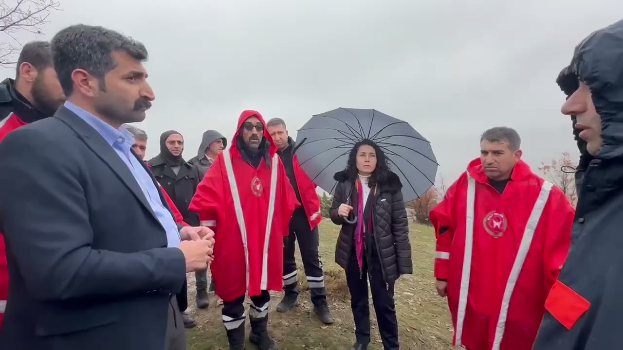 Eşbaşkanlarımız Fatma Ay ile Murat İpek Kayıp yurttaşın arama çalışmalarına katıldı.