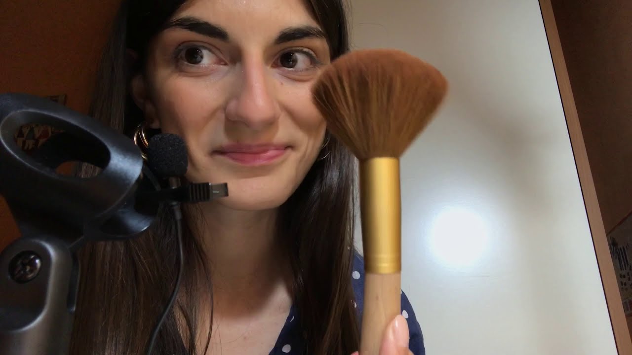 Brushing Camera, Crinkle Plastic ASMR || ASMR ITA || Misa ASMR