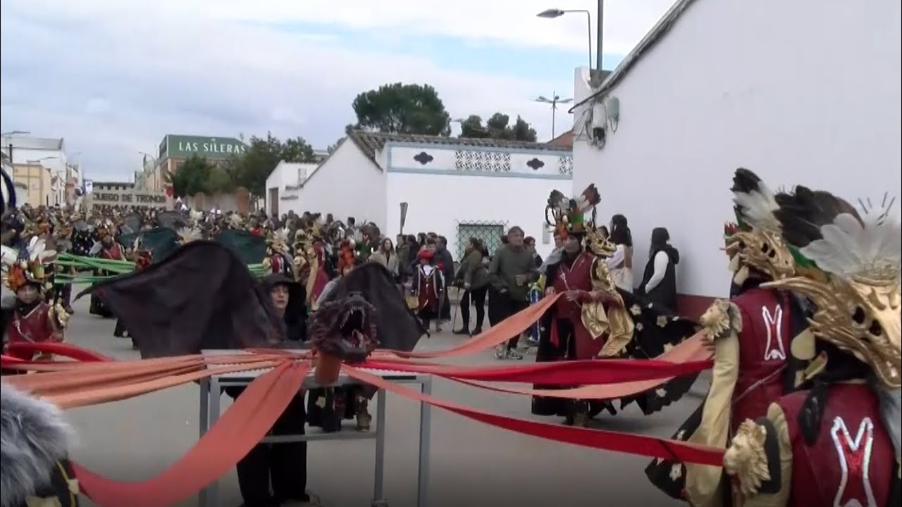 IMÁGENES DEL DESFILE CARNAVAL 2025 EN ARROYO DE SAN SERVAÁN (BADAJOZ).