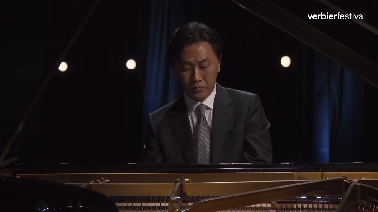 Minsoo Sohn plays Beethoven: Piano Sonata No. 30 in E major Op. 109, I. Vivace ma non troppo