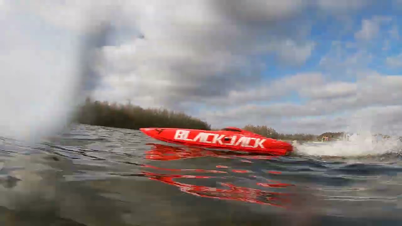 RC Powerboote, Perspektive Wasserlinie