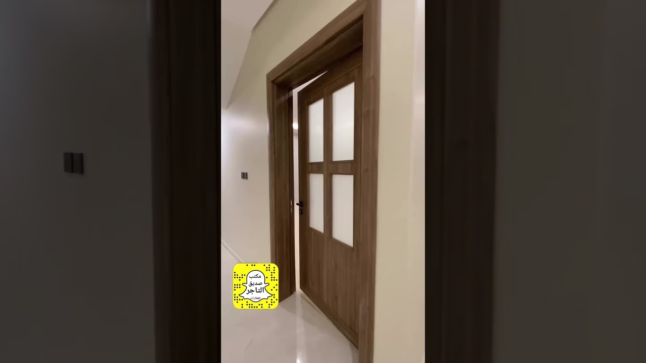 للبيع فلل حي البساتين شرق بريدة واجهة غربية المساحة 300م المسطح 450م