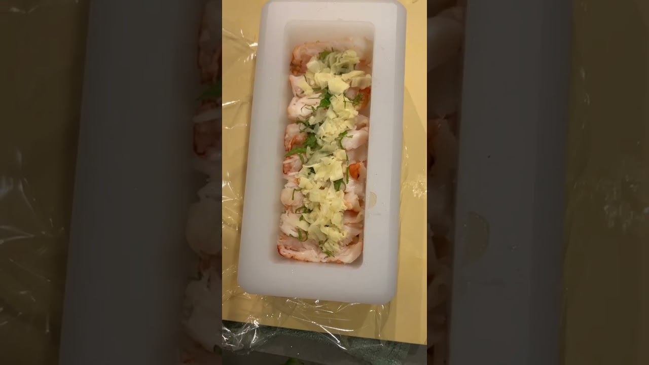 Sushi from scratch: Shrimp Oshi-Sushi 1st try