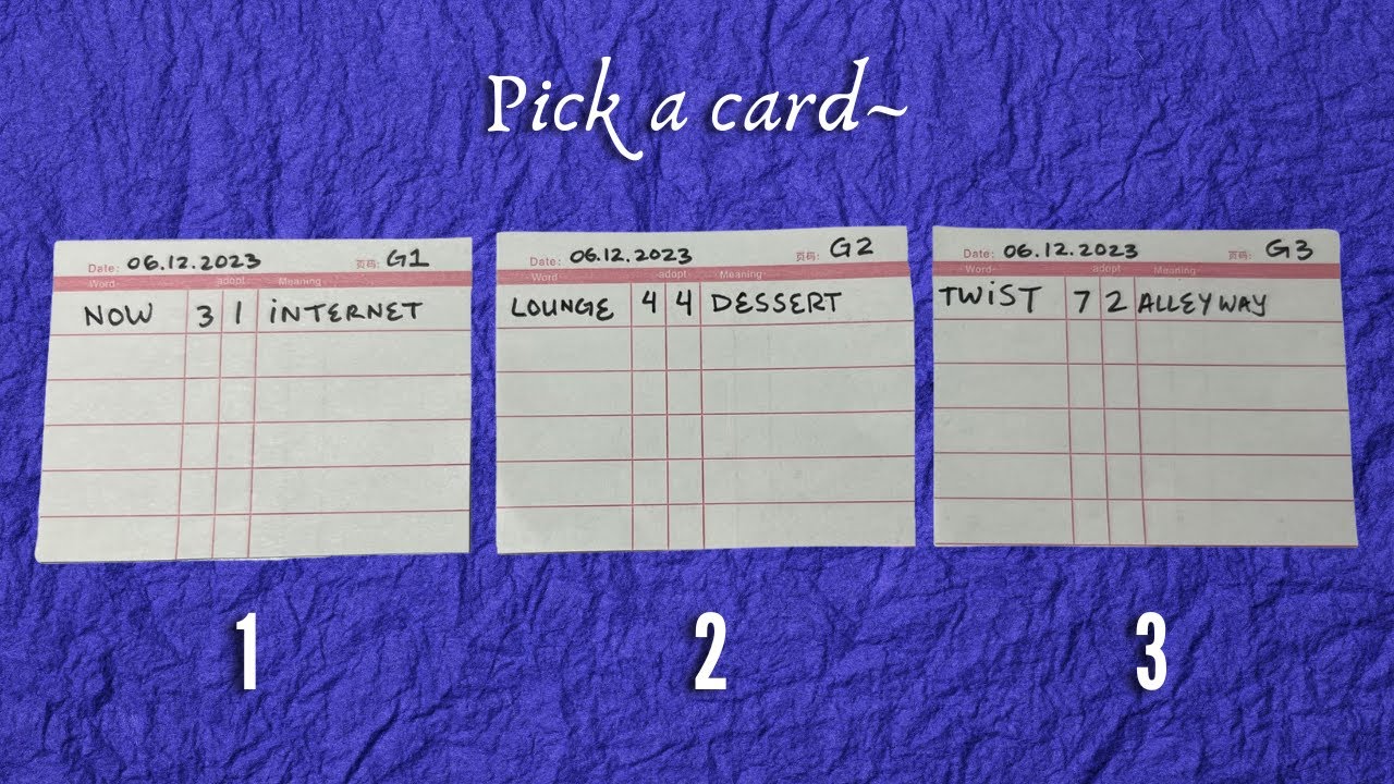 🤍 Who has a crush on you?! 🖤 Pick a Card Tarot Reading