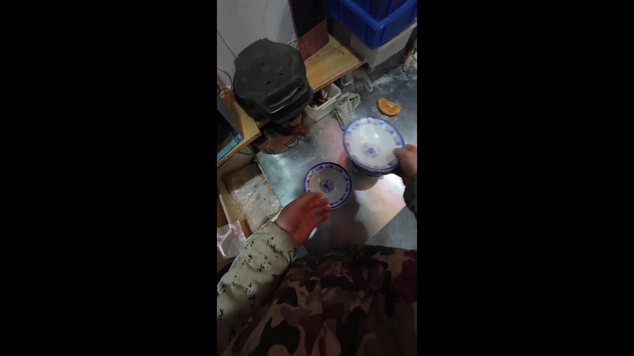 Midnight to Morning – Late-Night Restaurant in Western China