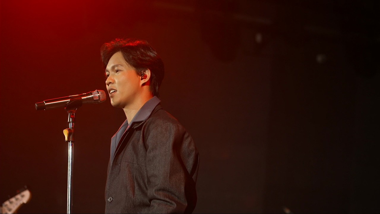 Fajar Noor - Tuhan Tahu Kita Saling Cinta (Live From Sementara, Selamanya Showcase)