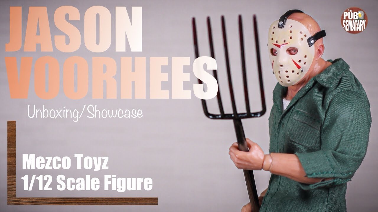 Friday the 13th Jason Voorhees figure by Mezco Toyz Unboxing, Showcase & Review #fridaythe13th 
