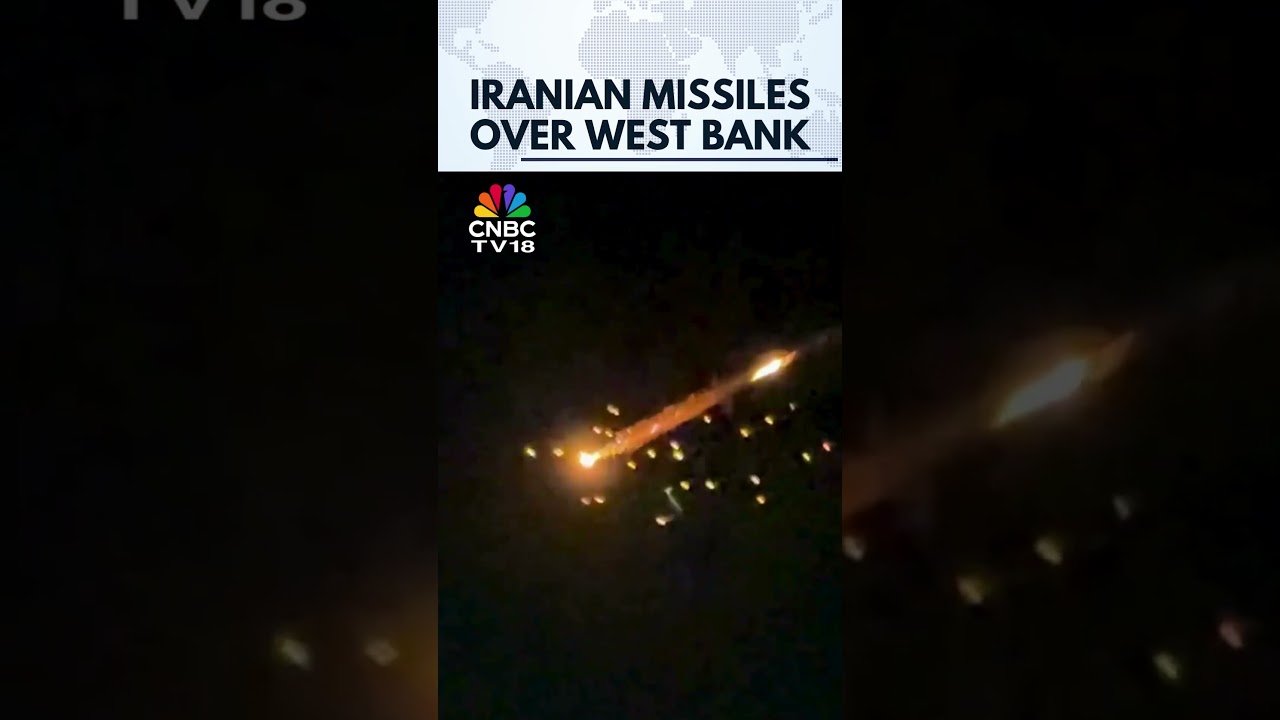 Iranian Missiles Lights Up West Bank Skies | Iran-Israel Tensions Explode | West Asia News | N18G