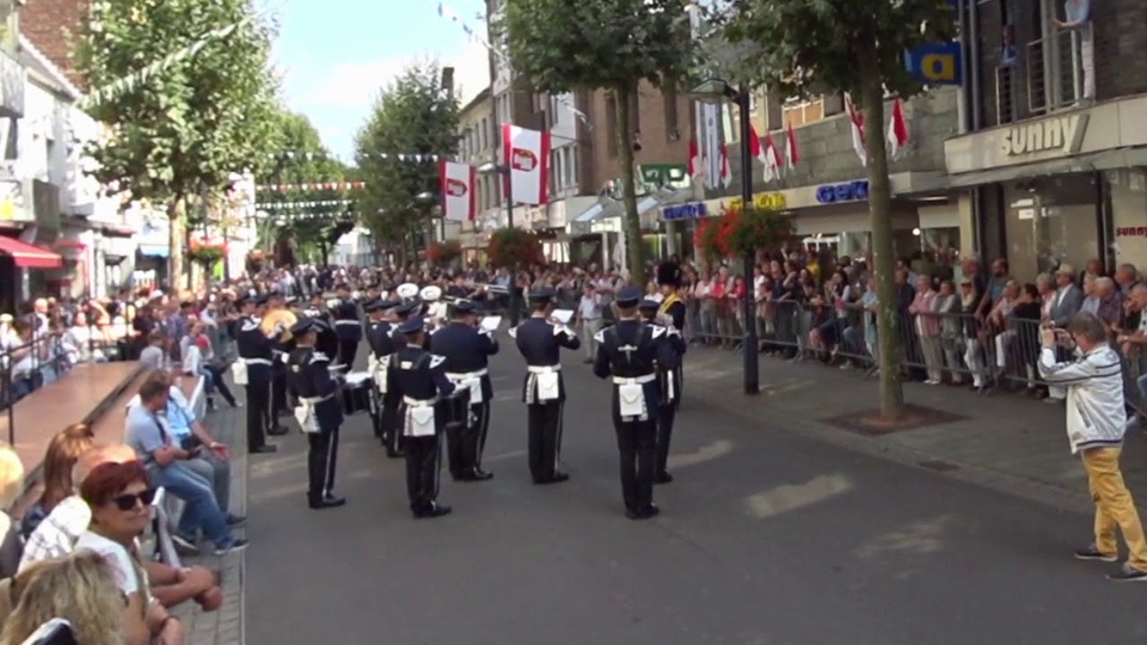 Einmaliges Konzert zur Königsparade in Grevenbroich.