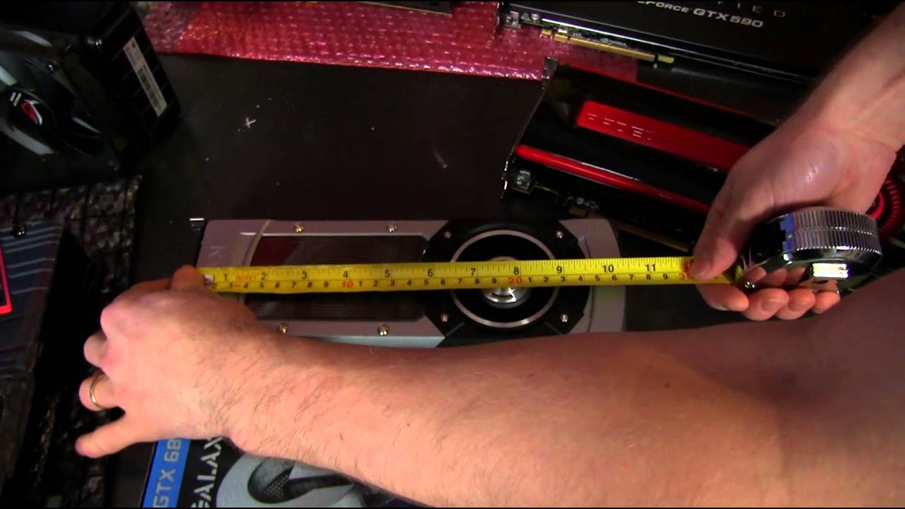 GTX Titan Physical Comparison Size & Length vs ARES 2 GTX 680 7970 Linus Tech Tips