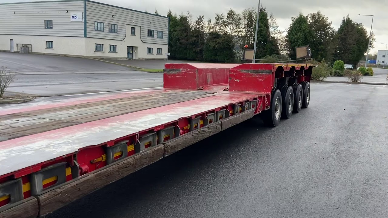 Faymonville Vario-Max STBZ-5VA 0+4 Low Loader Trailer (close-up)