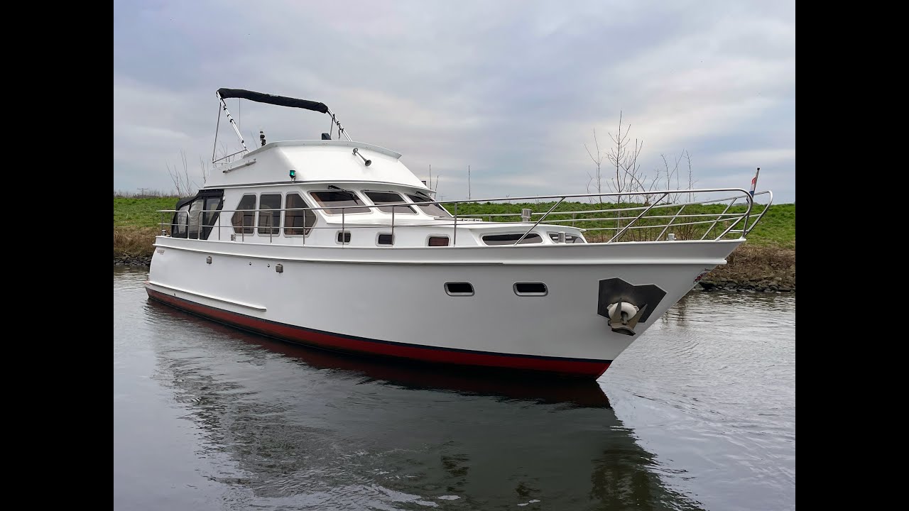 Valkkruiser 1200 Flybridge