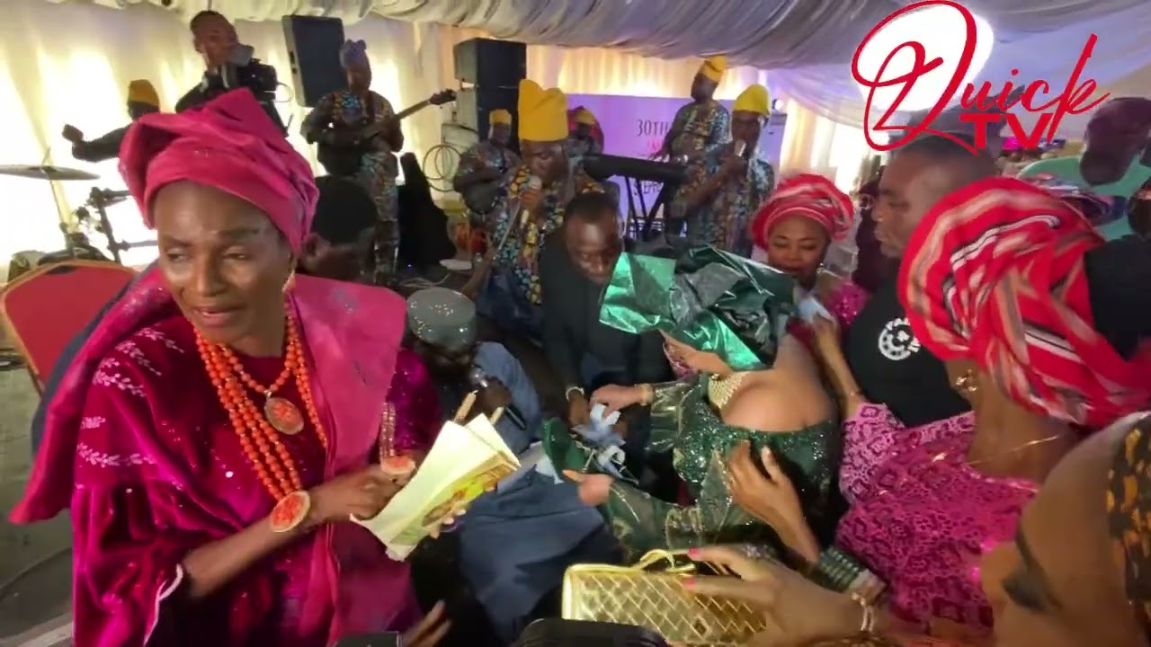 Ebenezer Obey in another Superlative Evergreen with billlionaire  wife Chief harry Akande