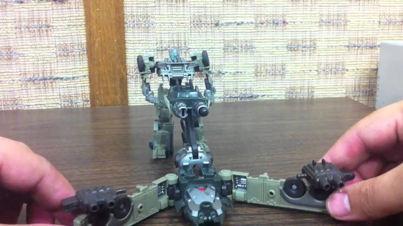 DOTM Cyberverse MEGATRON w/ Blastwave Weapons Base