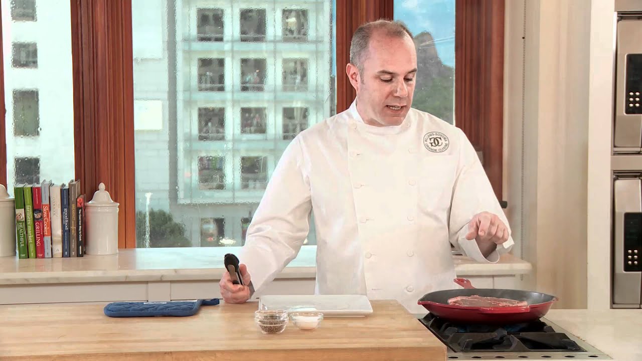 Le Creuset Signature Fry Pan - Steak