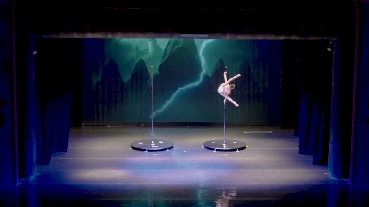 Galavečer 2025 - Pole dance Hanzlíčková Bára