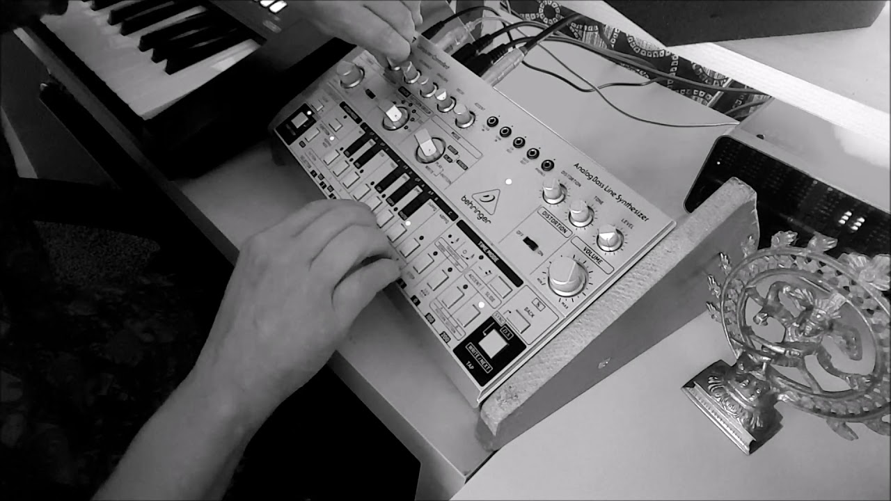 Behringer TD-3 Jam ૐ Acid Goa Trance ૐ The 3rd experience