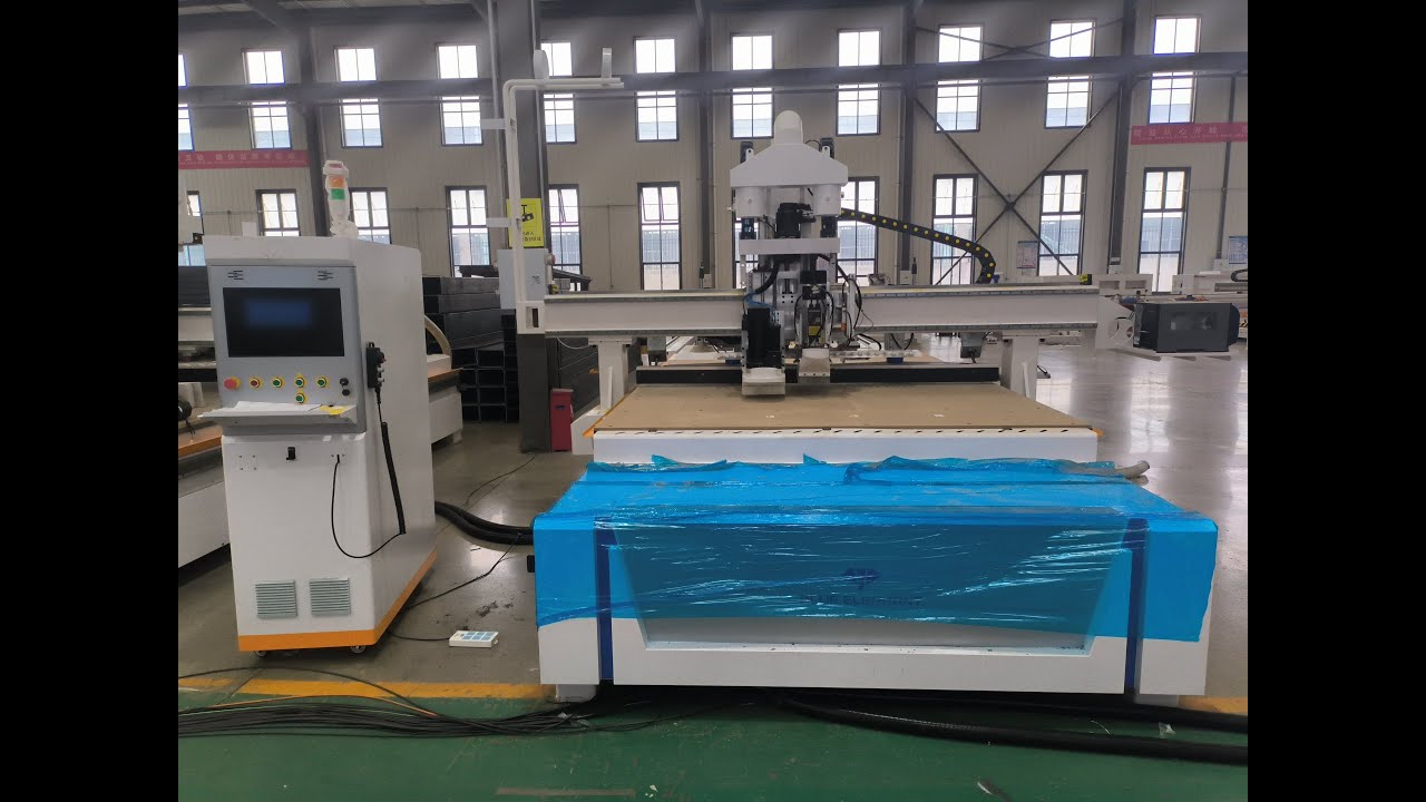 EK2 2230 ATC CNC Nesting machine for cabinets with auto labelling on gantry