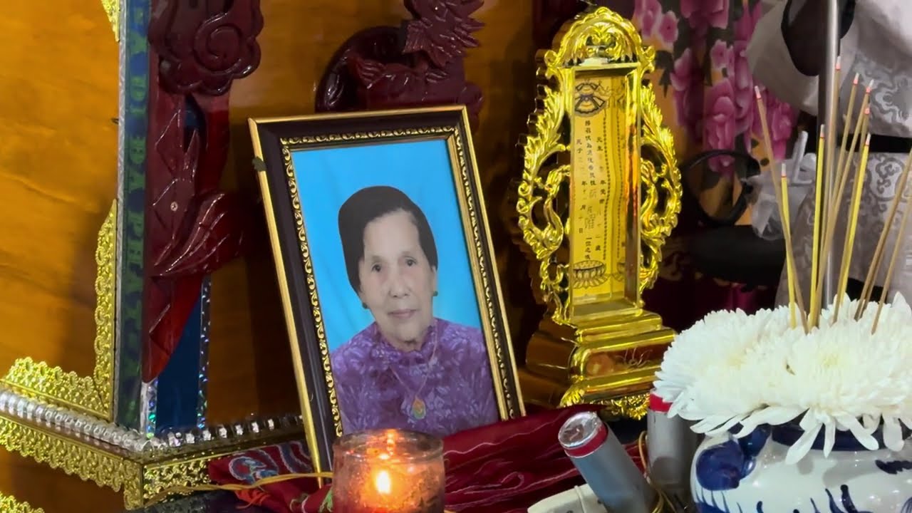Đám tang Bà Nguyễn Thị Điệu sn 1943 thọ 82T an Táng nghĩa Trang khu phố 5 hòa Thuận Kẹt Luc Hạ Huyệt