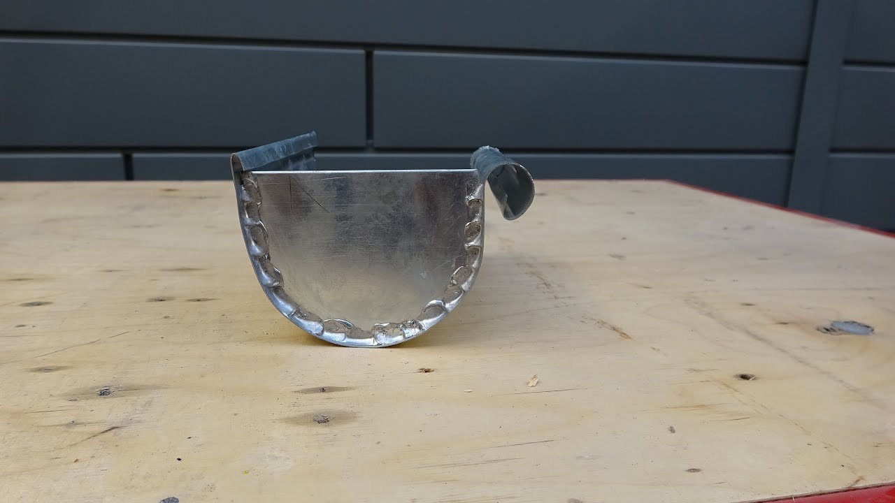 N°13 Fond à pince gouttière demi-ronde