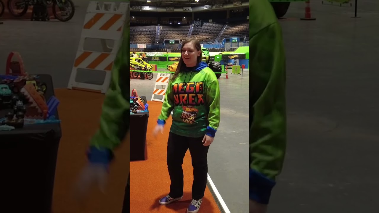 Pre-Show at Hot Wheels Monster Trucks Glow n Fire EUROPE!