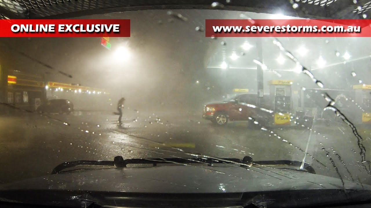 Epic squall line storm - Aurora Nebraska - 14 June, 2014