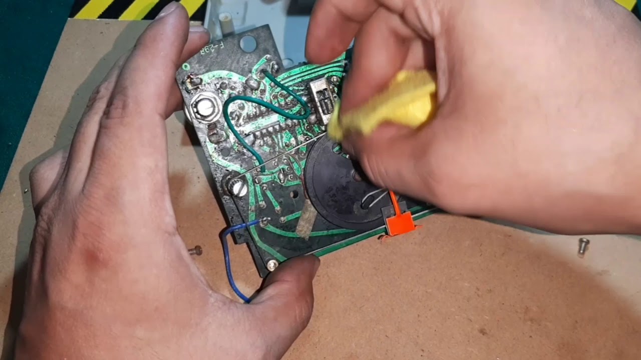 Reparando una Radio AM/FM antigua