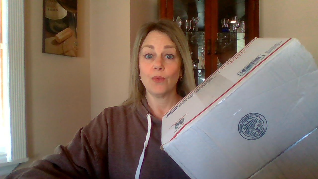 MICHAEL KORS UNBOXING DISAPPOINTMENT || THIS BAG IS A REAL STIFF || #MSBLUEJEWELRY