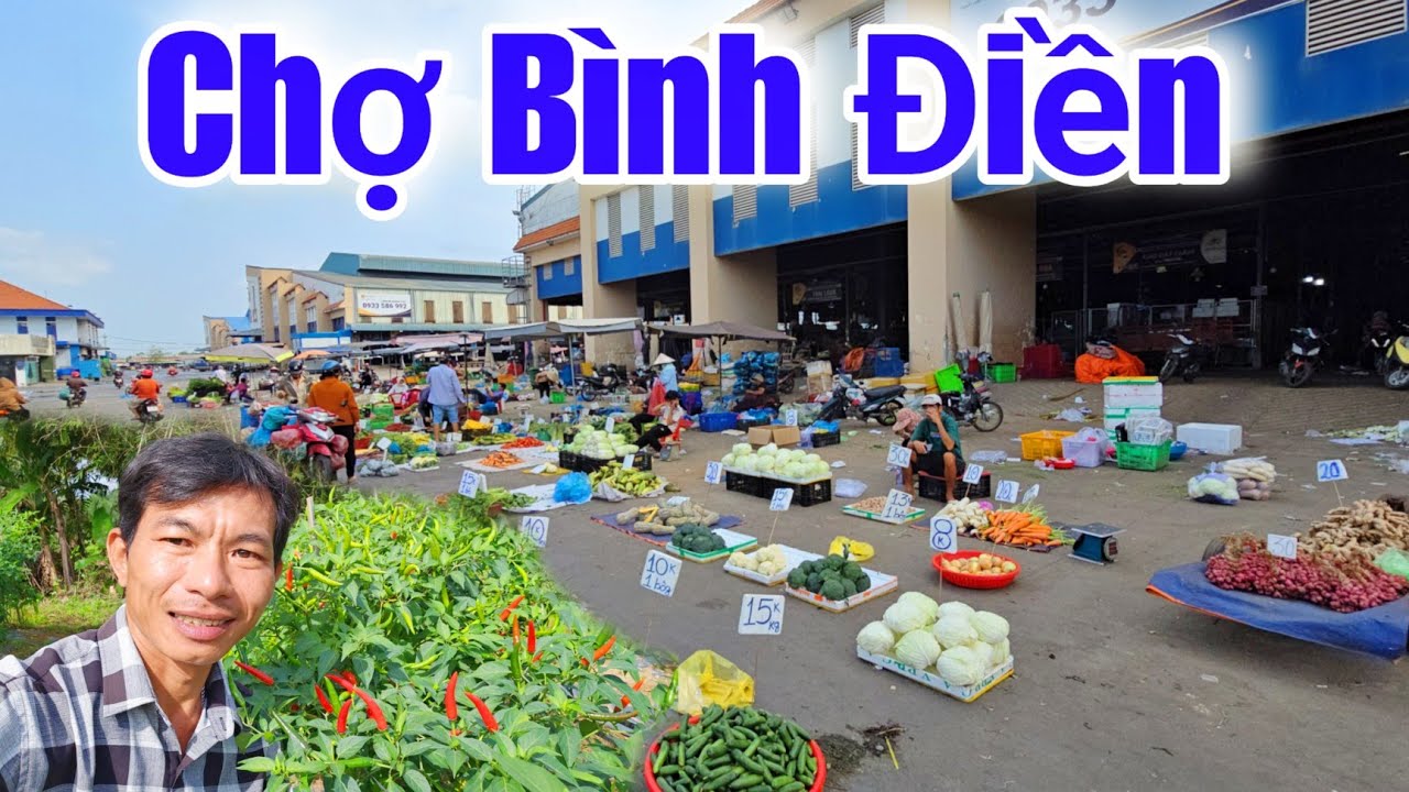 Chợ bình điền rau củ quả đổ đống