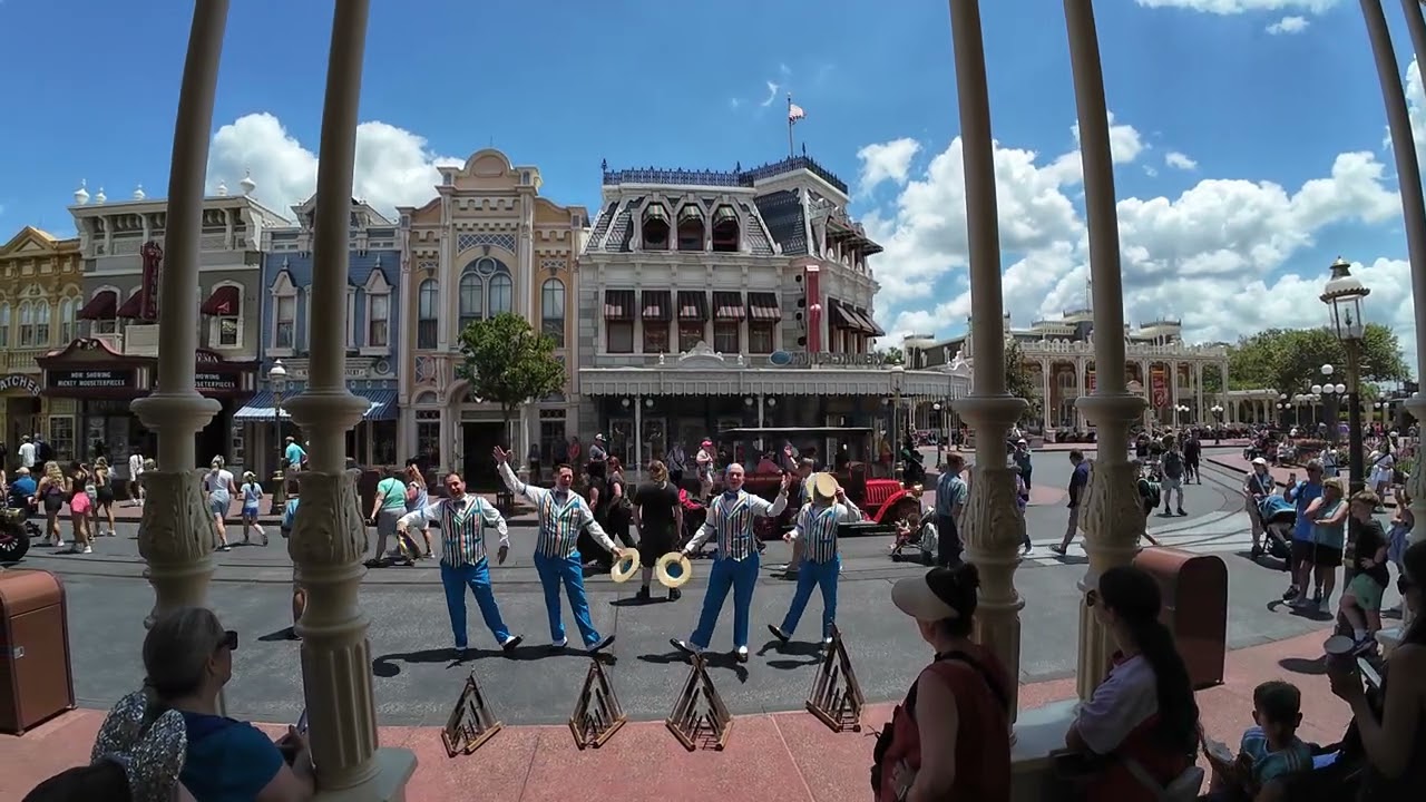 Walt Disney World The Dapper Dans