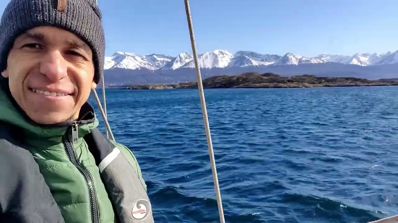 USHUAIA! Navegação no Canal Beagle em VELEIRO!