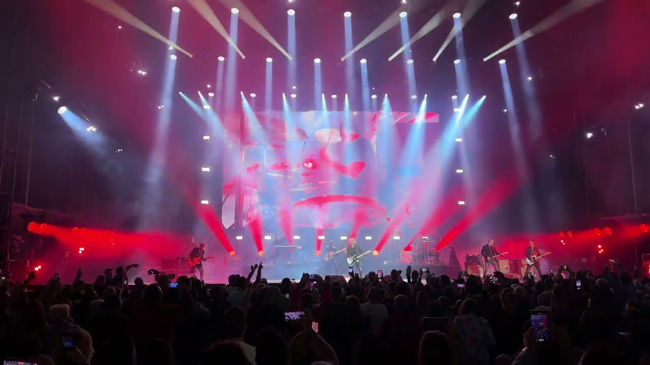 Ligabue - Inizio Concerto - Arena di Verona 4 Ottobre 2022