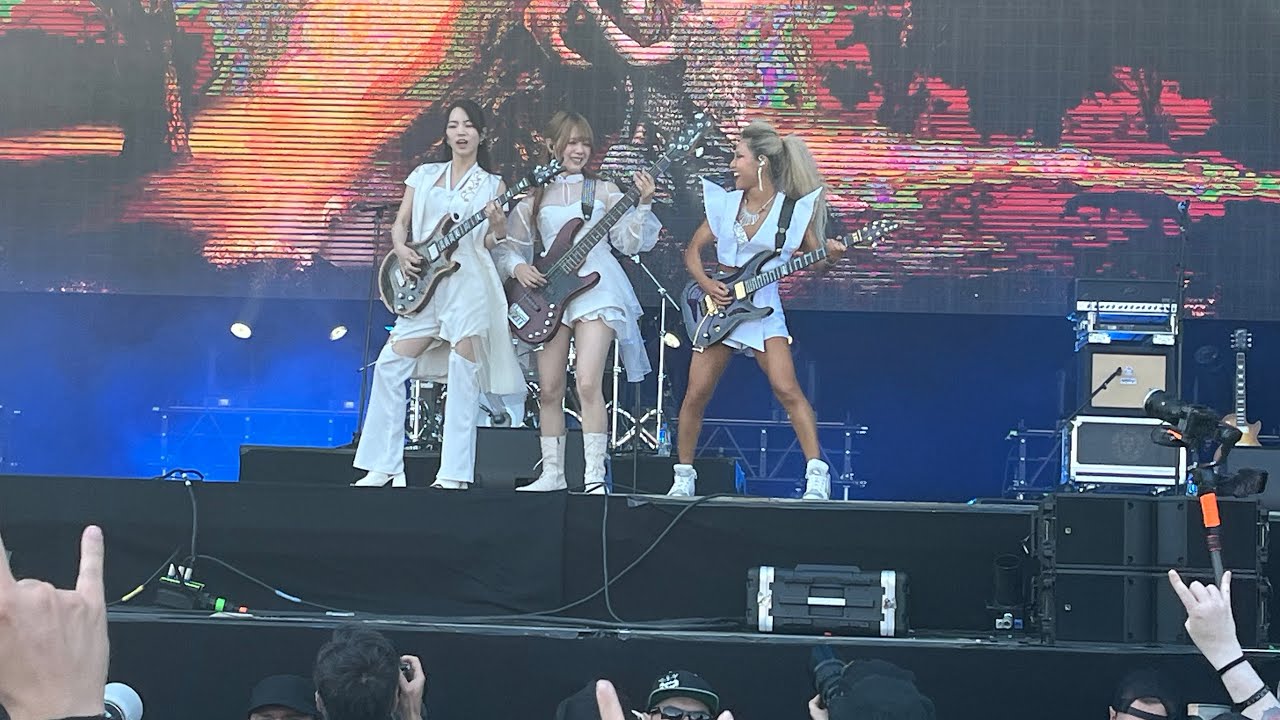 Lovebites Hammer of the Wrath live at Hellfest 28 June 2024
