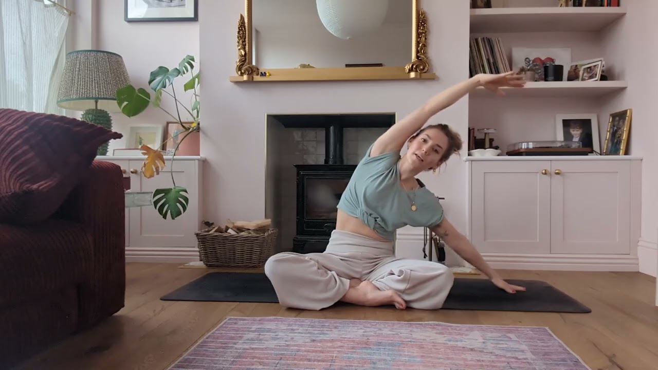 Solis Yoga- Pregnancy yoga short flow
