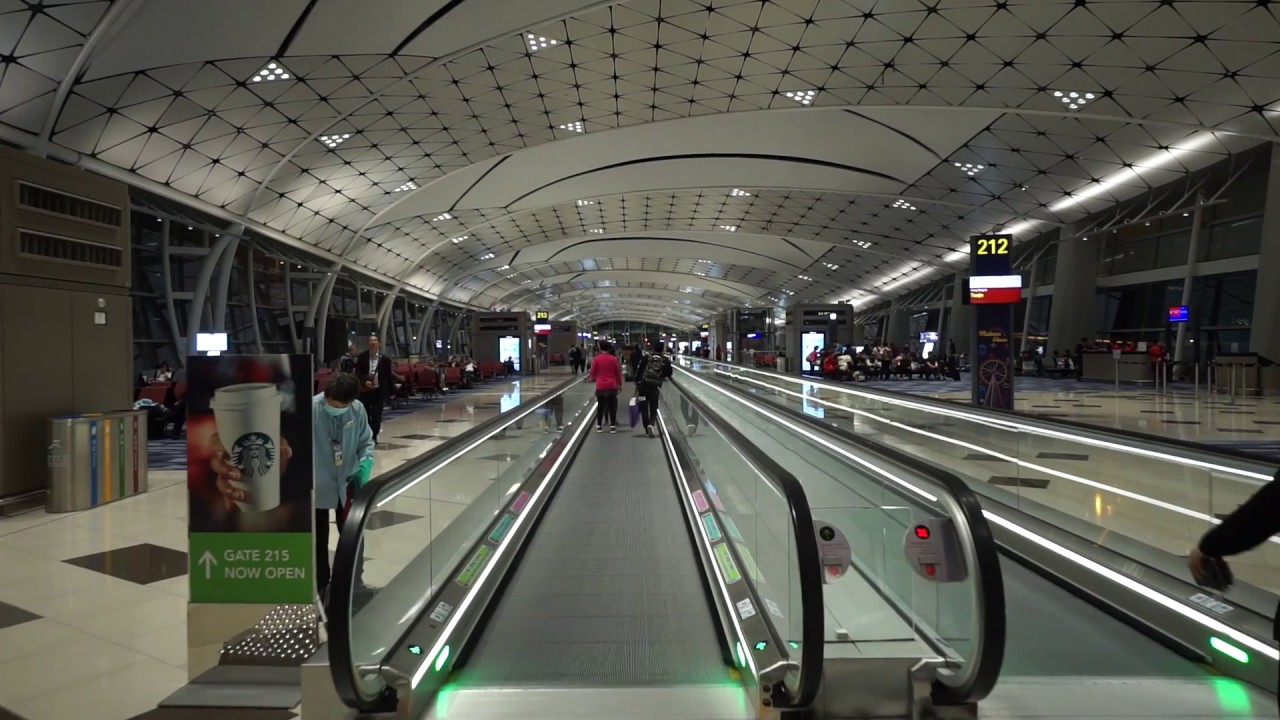 Hong Kong International Airport, walking around