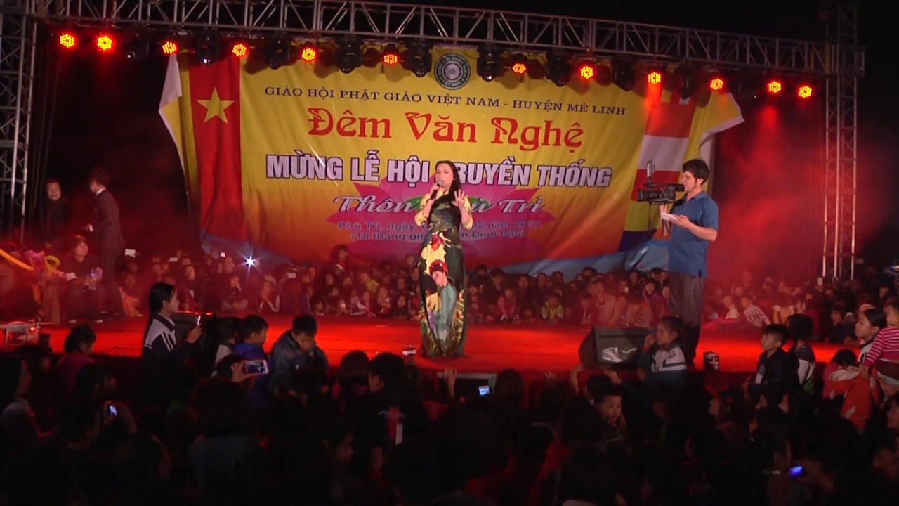 Ca sỹ Phi Nhung tại PHÙ TRÌ- KIM HOA- MÊ LINH - HÀ NỘI