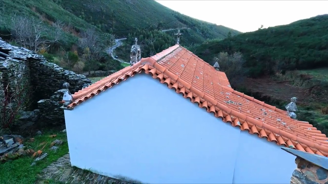 Aldeia abandonada do Colcurinho, uma aldeia fantasma - Portugal