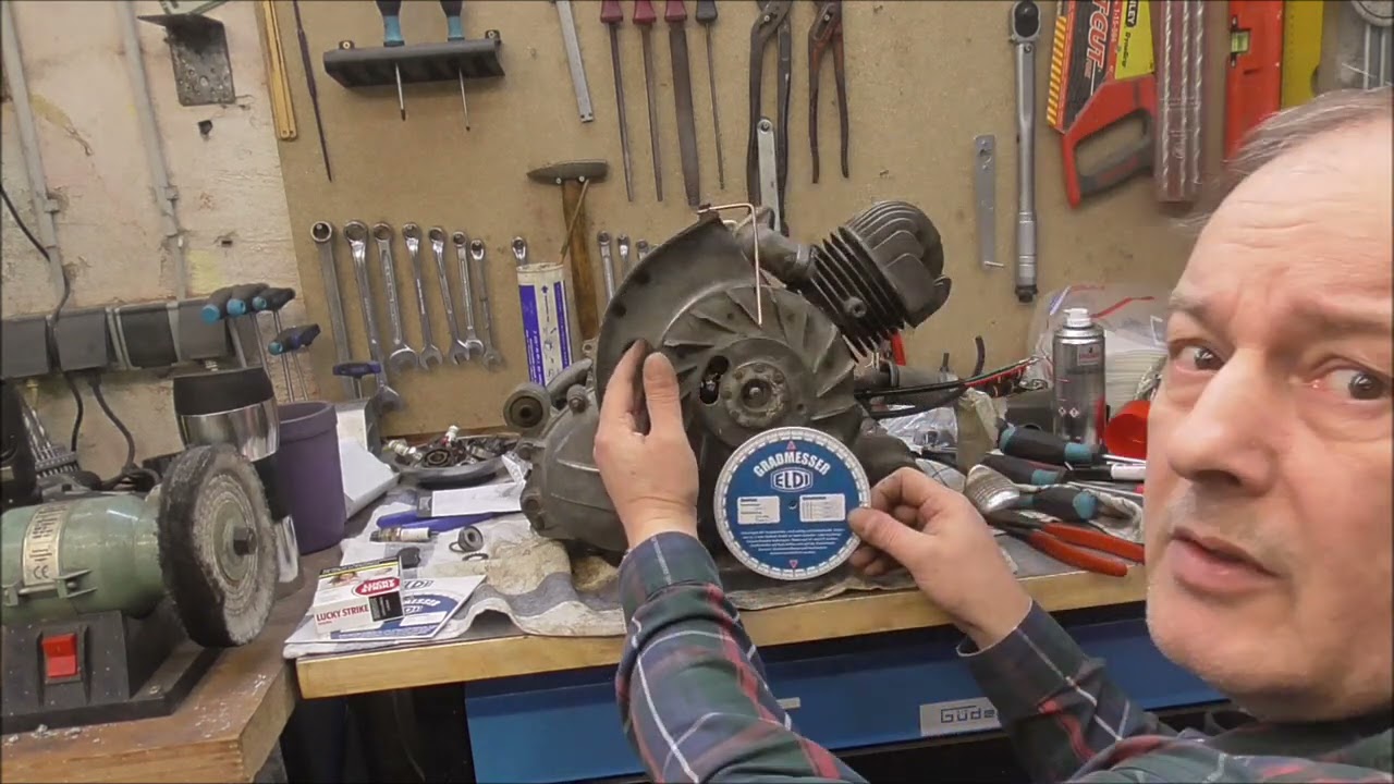 Vespa 50 N Bj. 1967 Teil 3: Zündung einstellen und Federbeinlager erneuern