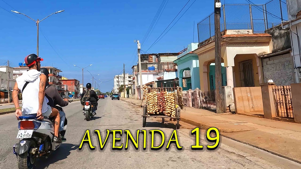 Así está La Habana / Recorriendo la AV 19 EN PLAYA