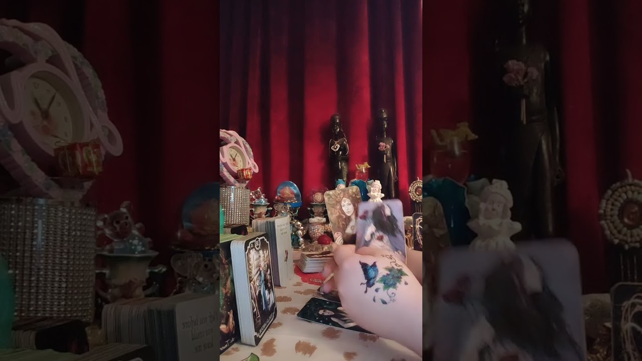 برج الثور قرب مني و انظر مكانك بقلبي😍اصبحت سجين حبك و لا سبيل للهروب❤️جوايا كلام كتير نفسي اقوله لك📬