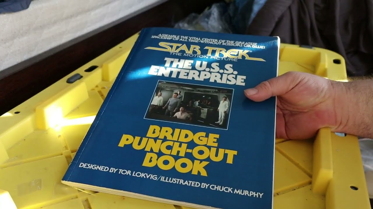 Star Trek Book Unboxing, I might build this on here