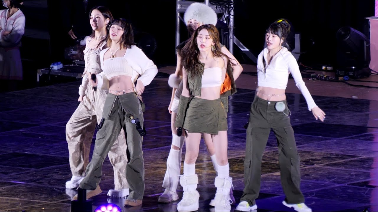 221111 르세라핌 (LE SSERAFIM) 'FEARLESS' 4K Cam (서경대학교축제)