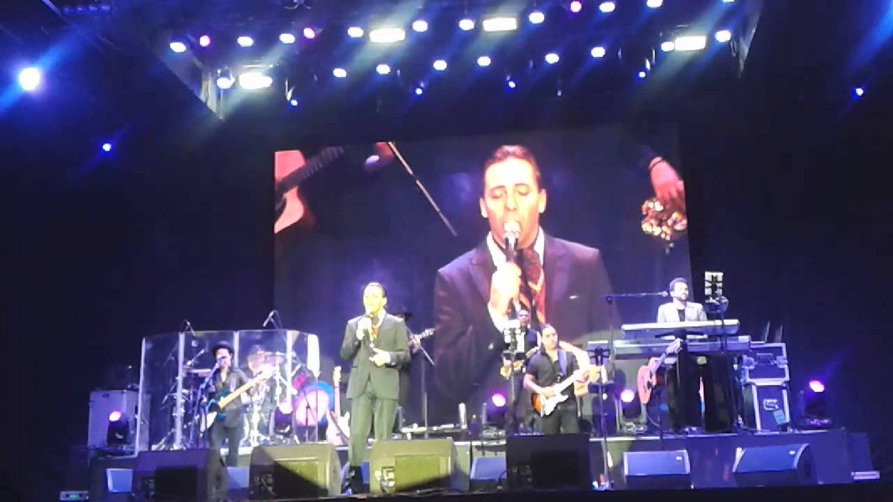 Cristian Castro - Primero el Amor (Teatro Nescafé de las artes)